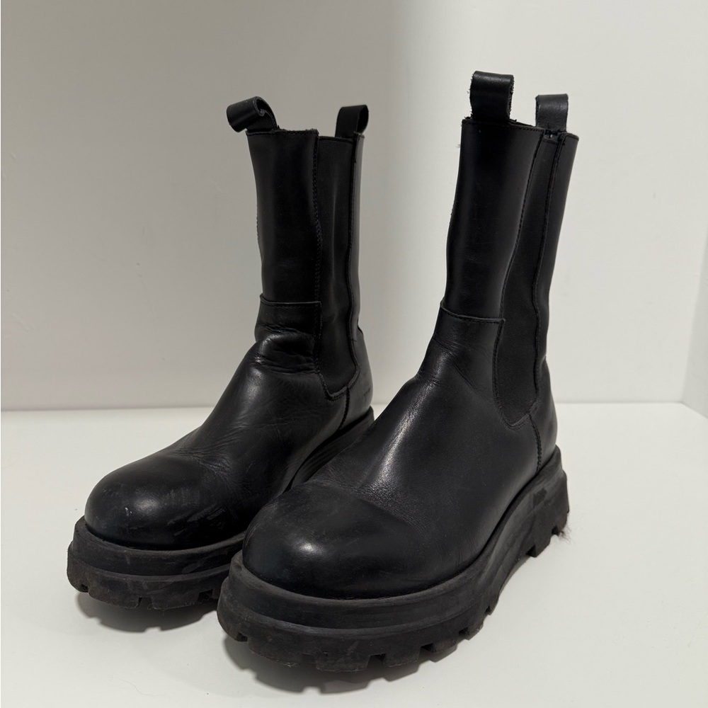 Steve Madden Explorer tall Chelsea boot size 9.5